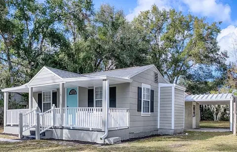 1323 Liberty Ave, Mount Dora, FL 32757