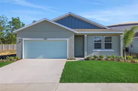 2884 Supermarine Rd, Tavares, FL 32778