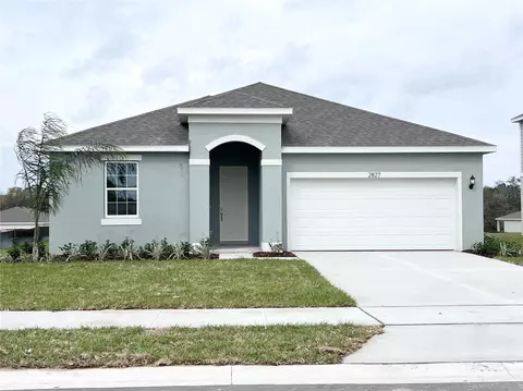 2827 Supermarine Rd, Tavares, FL 32778