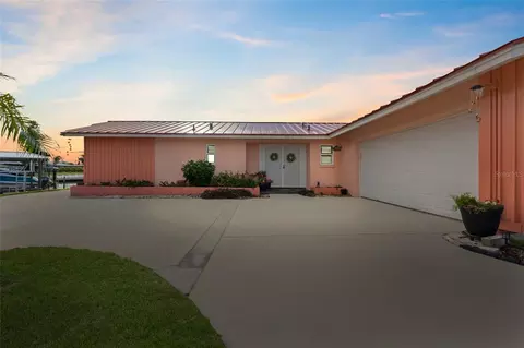 351 Harbor Psge, Clearwater Beach, FL 33767