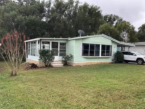 2060 Brookside Dr, Mount Dora, FL 32757