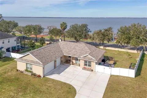 3219 Landing Vw, Tavares, FL 32778