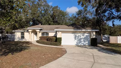3639 Bream Cir, Fruitland Park, FL 34731