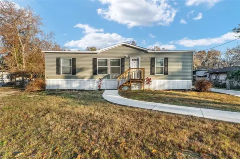 2500 Cr 412, Lake Panasoffkee, FL 33538