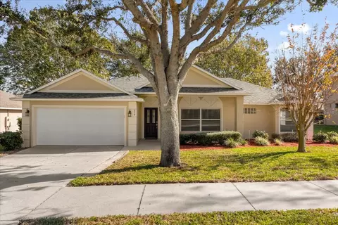 979 Princeton Dr, Clermont, FL 34711