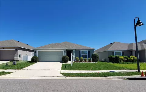 417 Pinecrest Loop, Davenport, FL 33837 photo 1