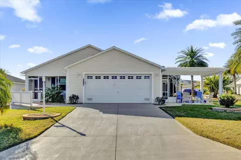 2214 Quinn Ln, The Villages, FL 32162