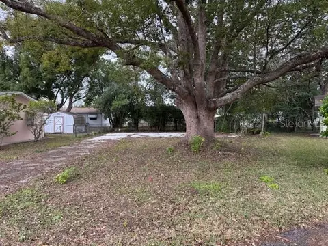 8 Daniel Ct, Beverly Hills, FL 34465