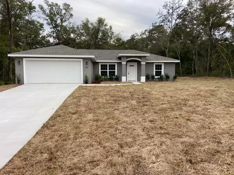 2000 W Beach Plum Dr, Dunnellon, FL 34434