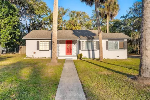 714 Park Dr, Leesburg, FL 34748