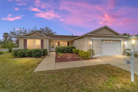 3200 Woodridge Dr, The Villages, FL 32162