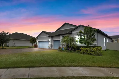 729 Calabria Way, Howey In The Hills, FL 34737