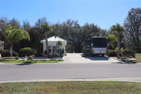 4909 SE 92nd Blvd, Webster, FL 33597