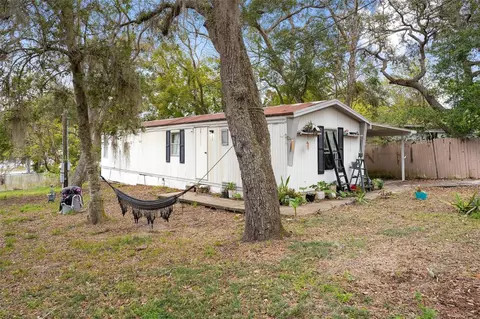 2109 Hialeah Ave, Leesburg, FL 34748