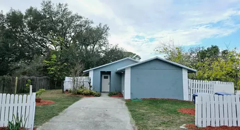 678 Howey Rd, Groveland, FL 34736