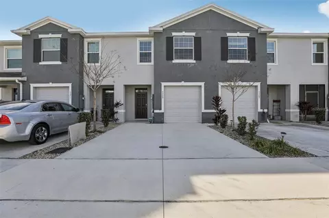 5369 Pinecone Ct, Wildwood, FL 34785