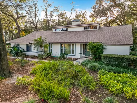 2042 Eagles Rest Dr, Apopka, FL 32712