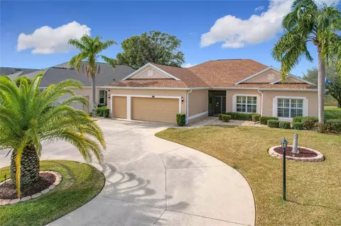 5110 Chanticleer Dr, Leesburg, FL 34748