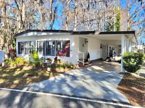 105 Royal Palm Dr, Leesburg, FL 34748