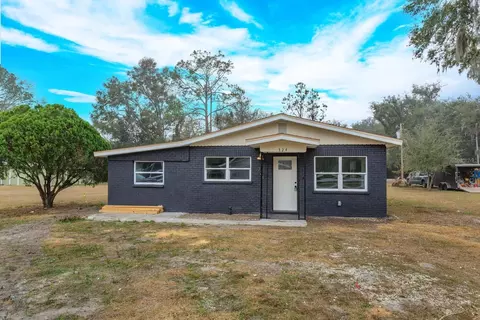 324 N York St, Bushnell, FL 33513
