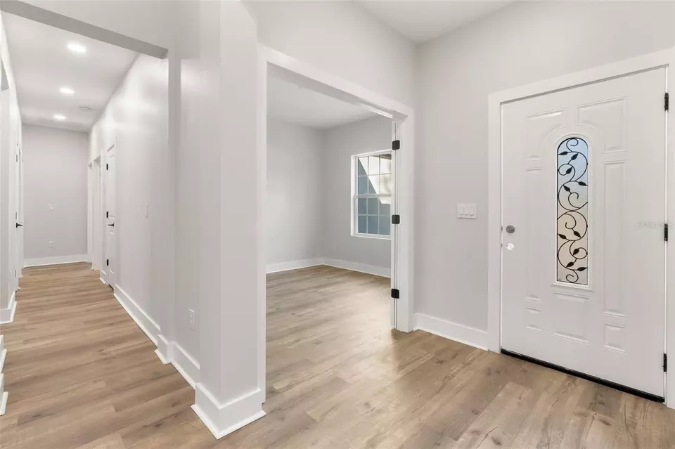 Entry Way - 8264 SW 128th Ter, Dunnellon, FL 34432 photo 1 of 1