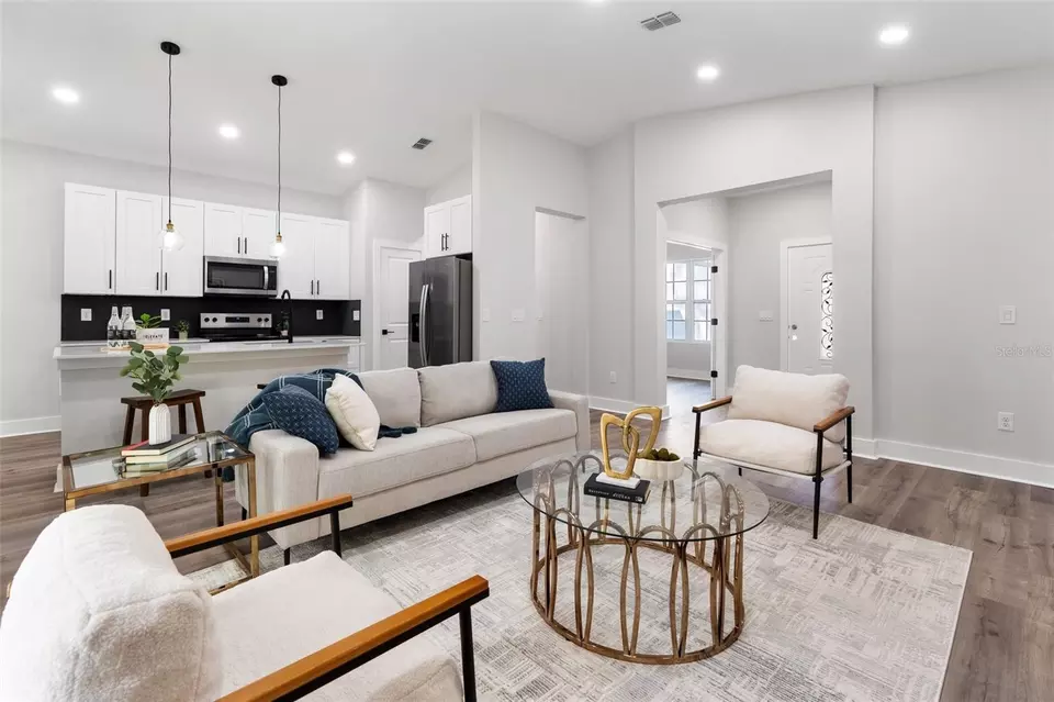 Living - 8264 SW 128th Ter, Dunnellon, FL 34432 photo 1 of 1