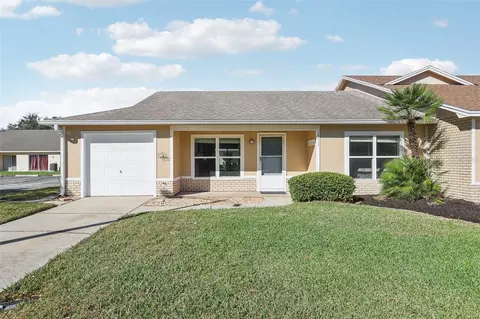 1711 Tropical Ct, Tavares, FL 32778