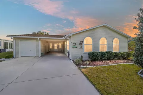736 Heathrow Ave, The Villages, FL 32159