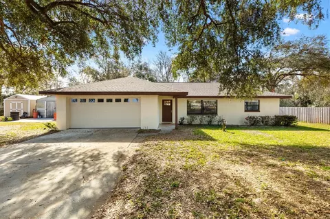 4723 Cr 306, Lake Panasoffkee, FL 33538
