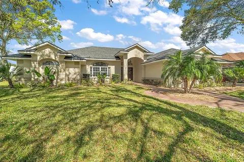 1041 Juliette Blvd, Mount Dora, FL 32757