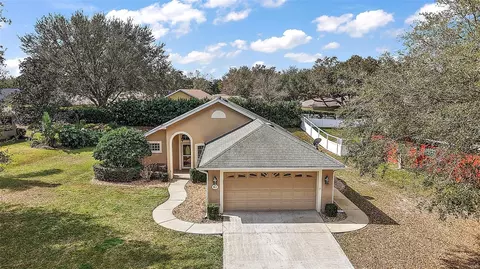81 Golfview Cir, Umatilla, FL 32784