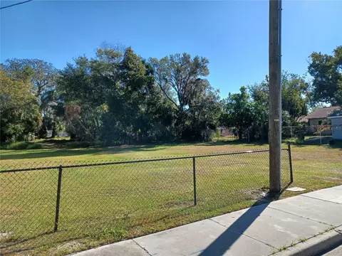 Mike Street, Leesburg, FL 34748