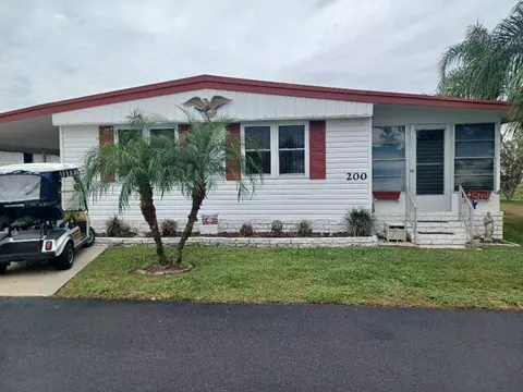 200 Waterfront Dr, Leesburg, FL 34748