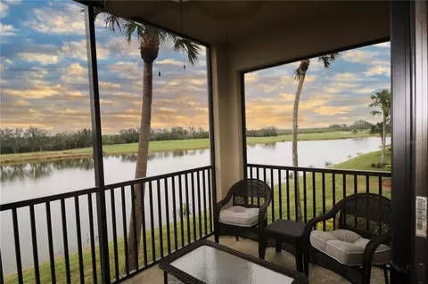 7005 River Hammock Dr #207, Bradenton, FL 34212