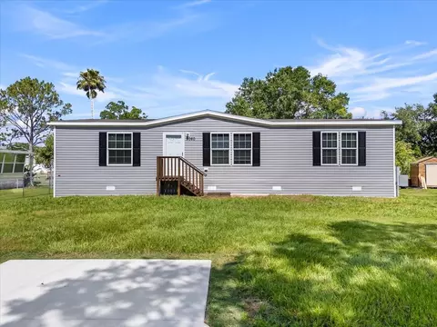 9060 Sarah Dr, Polk City, FL 33868