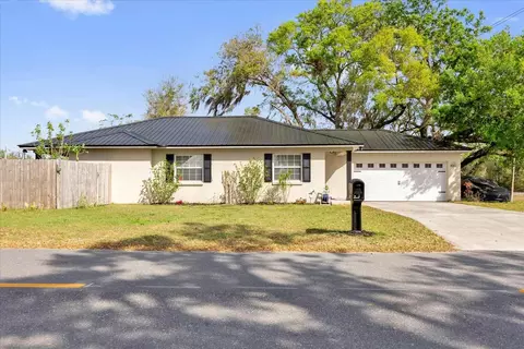3001 Paul Buchman Hwy, Plant City, FL 33563