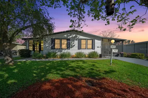 915 Oleander St, Lady Lake, FL 32159