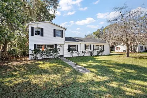 1301 N Shore Dr, Leesburg, FL 34748