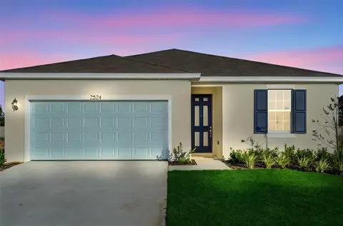 2824 Doolittle St, Tavares, FL 32778