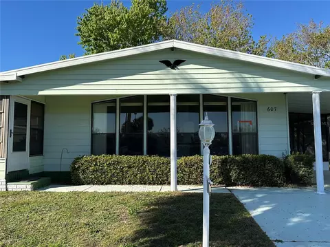 607 Webb Way, The Villages, FL 32159