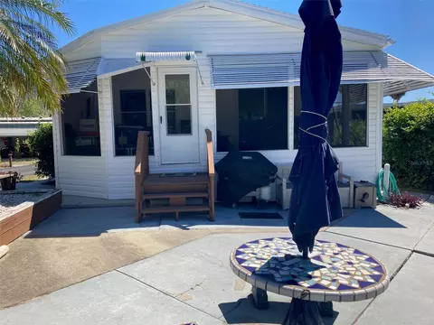 1135 Rue De Dore, Tavares, FL 32778