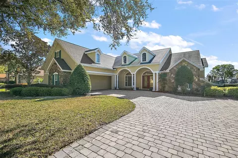 1075 Ceasars Ct, Mount Dora, FL 32757