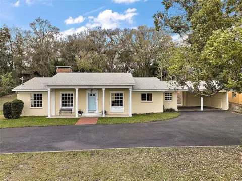 502 Lake Gracie Dr, Eustis, FL 32726