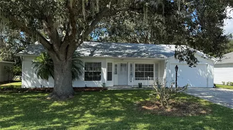 25527 Oak Aly, Leesburg, FL 34748