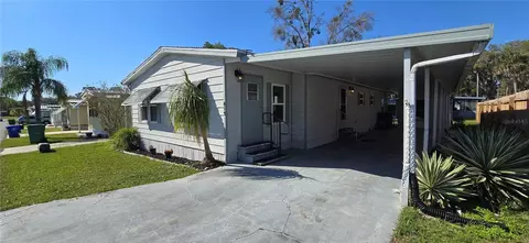 815 E Live Oak St, Wildwood, FL 34785