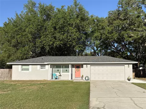 2416 Briarwood Ln, Eustis, FL 32726