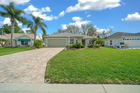 2413 Tamarindo Dr, The Villages, FL 32162