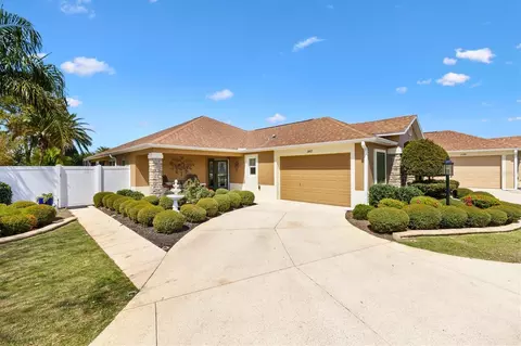 1143 Barrineau Pl, The Villages, FL 32163