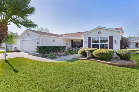 2716 Benavides Dr, The Villages, FL 32162