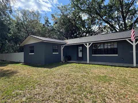 1107 Valley Rd, Fruitland Park, FL 34731